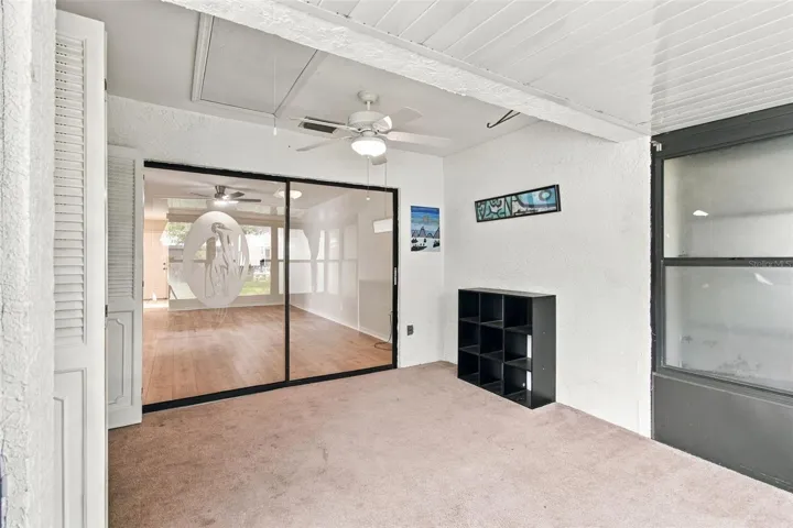 Florida Rm FLEX SPACE