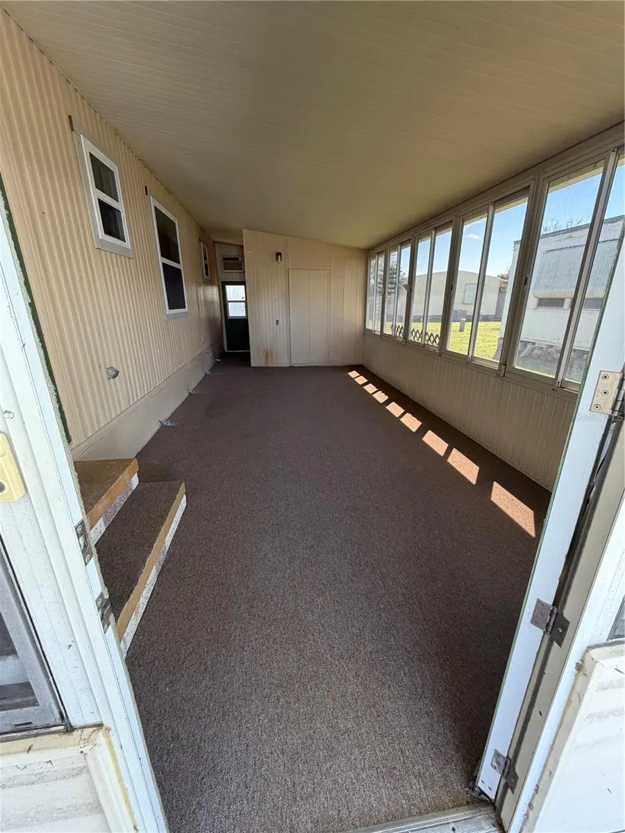 Outdoor Screened in area