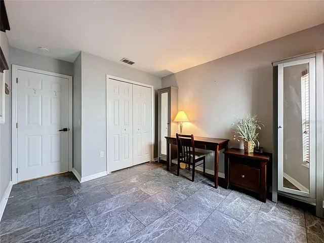 Bedroom 2/Office