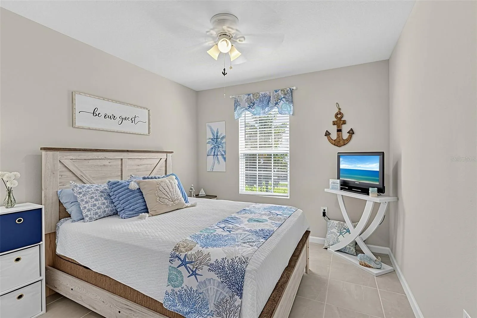 secondary bedroom