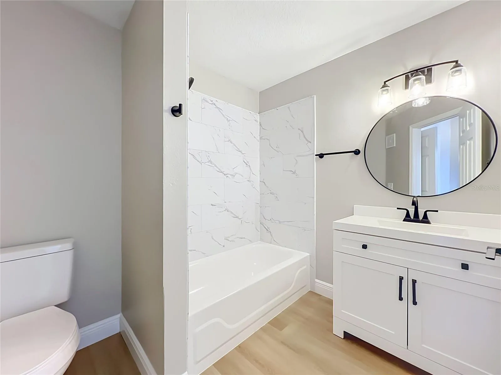 Ensuite Bath in Primary Bedroom