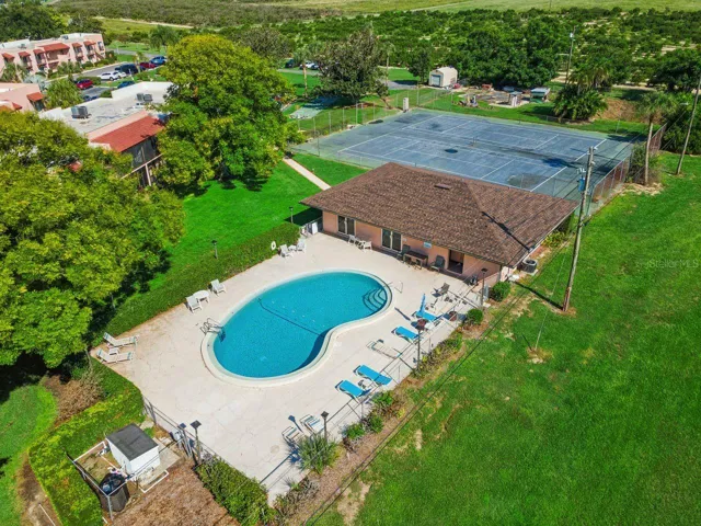 Clubhouse &amp; Pool