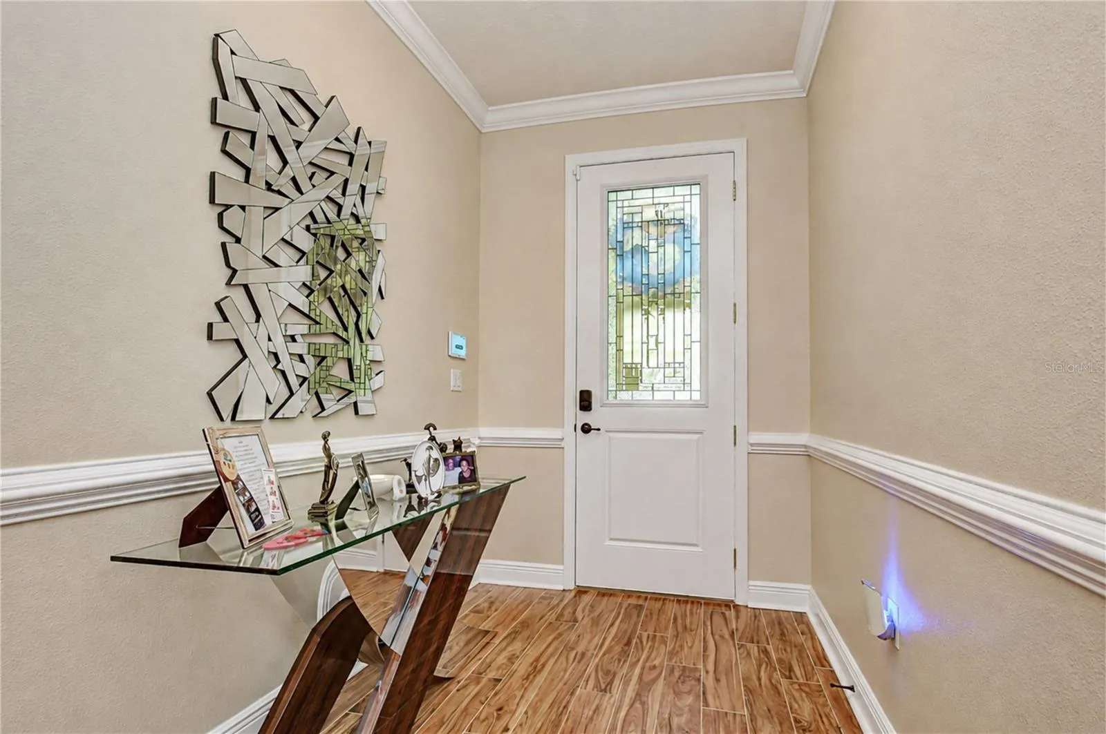 Entry way