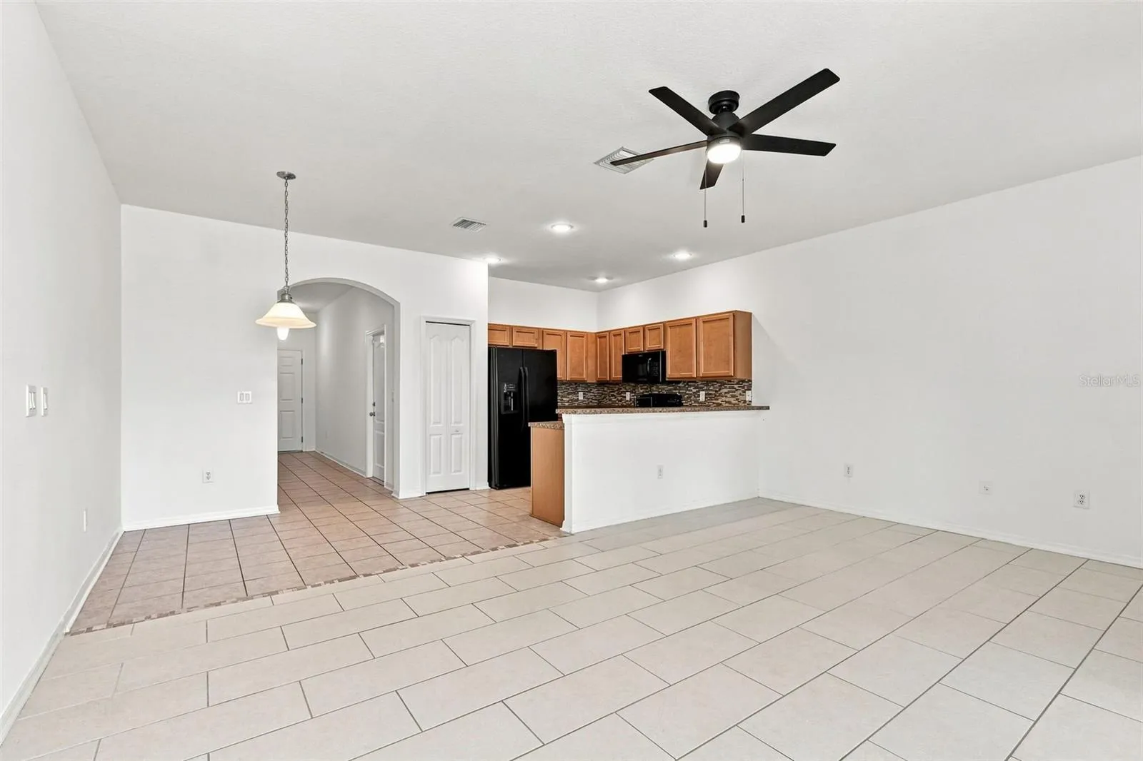 Living Room/Kitchen