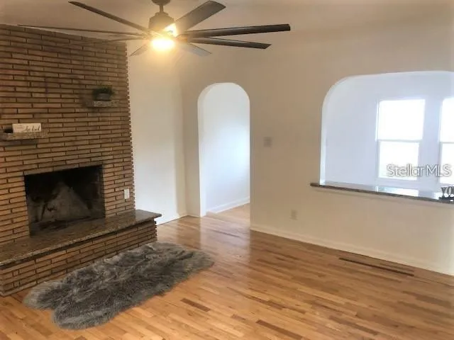 Alt Living Fire Place View