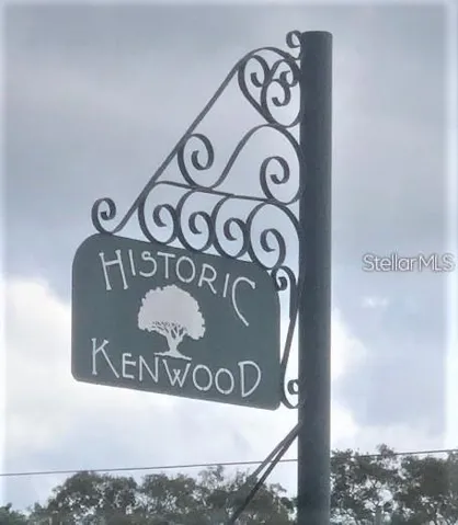 Neighborhood Sign