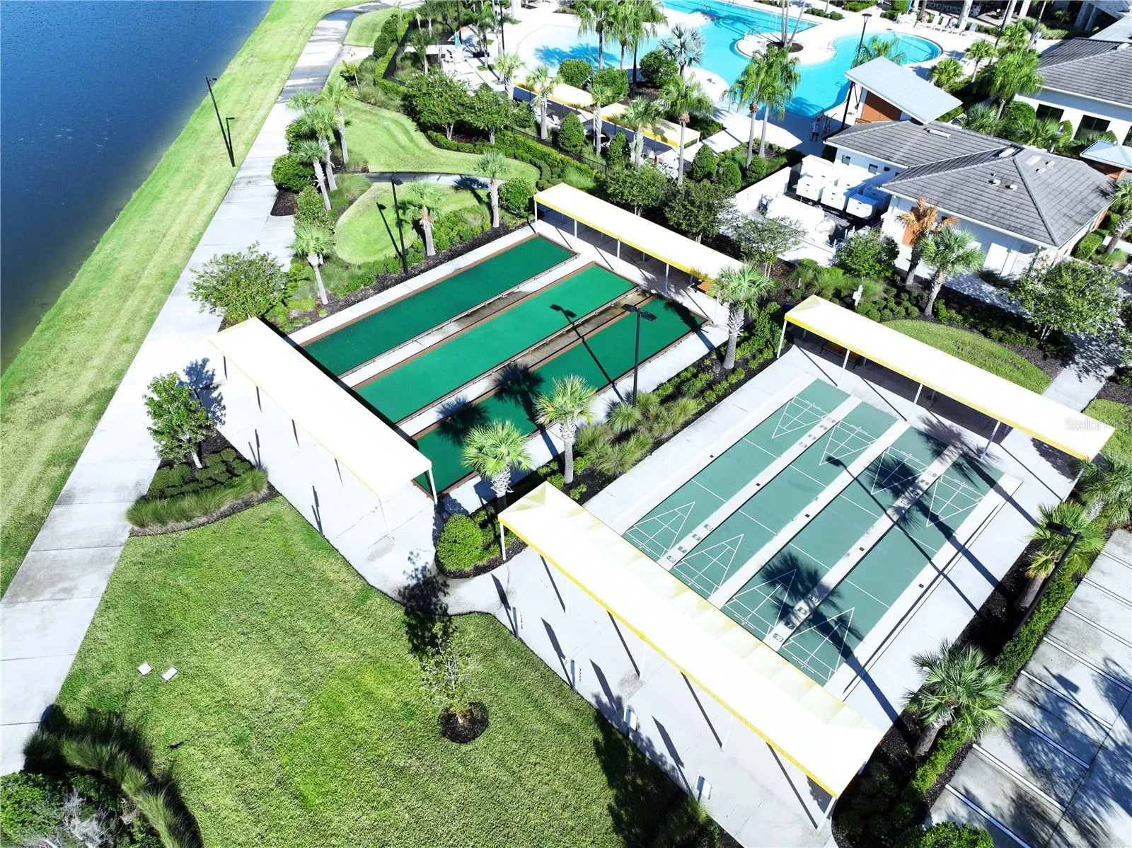 Bocce ball &amp; Shuffleboard