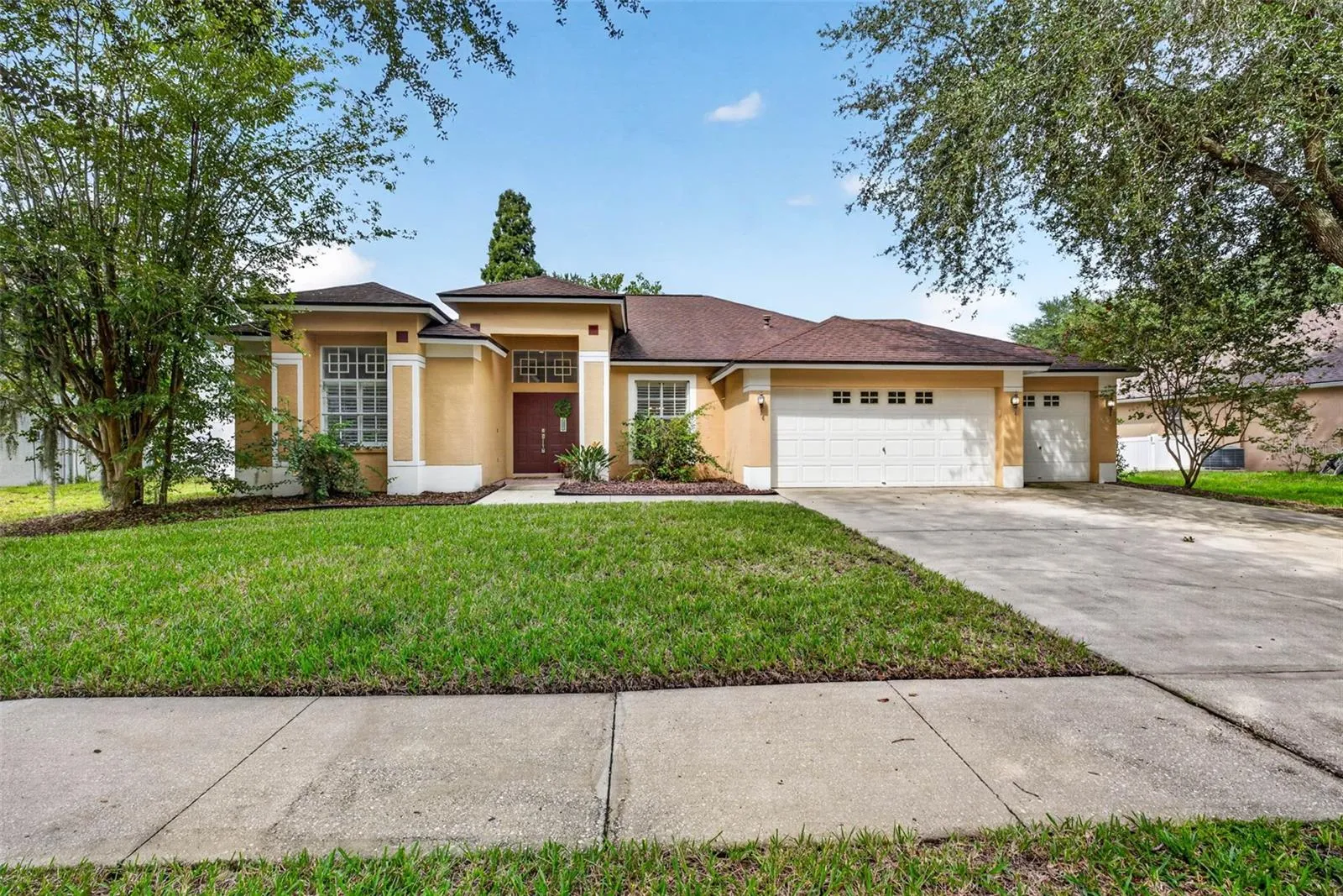 FRONT VIEW OF 3 BEDROOM 2 BATH 3 CAR GARAGE    9603 BARNAMWOOD ST.