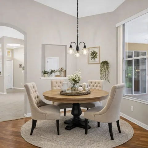BREAKFAST NOOK