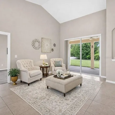 FORMAL SITTING ROOM