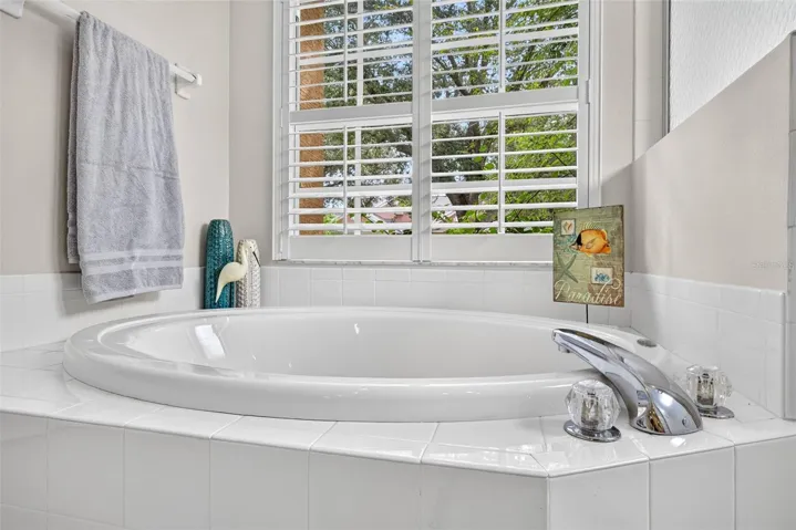GARDEN TUB PRIMARY BATHROOM