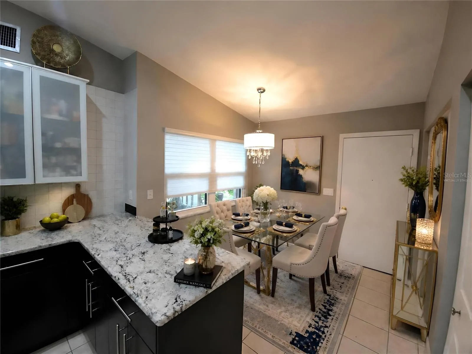 Virtually Staged dinette in Kitchen