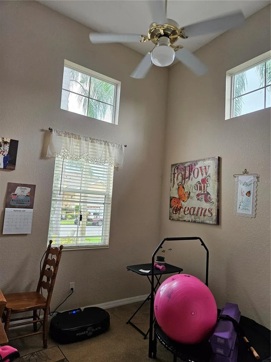 Guest bedroom