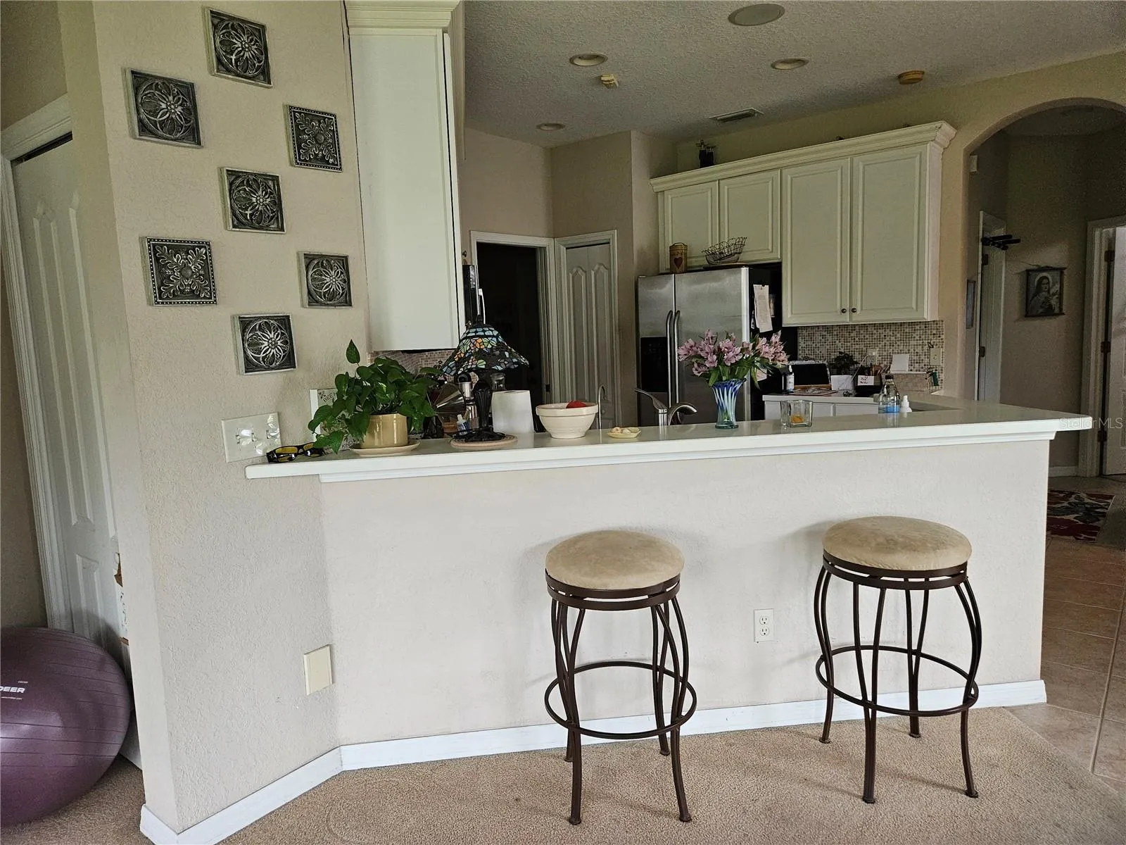 Breakfast bar