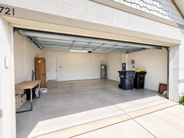 2-Car Garage
