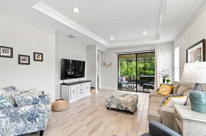 CERAMIC PLANK TILE FLOORS