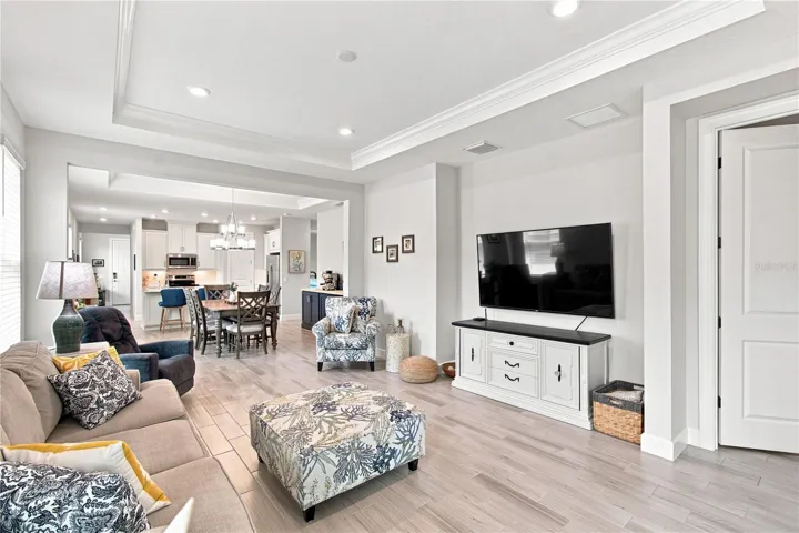 TRAY CEILING