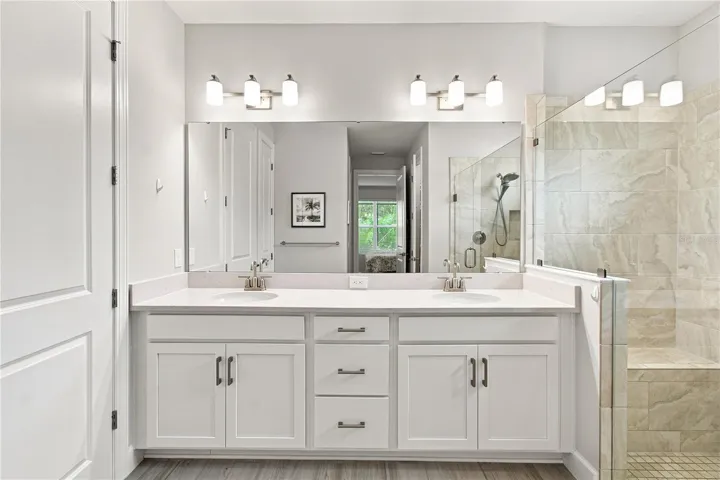 ENSUITE BATH