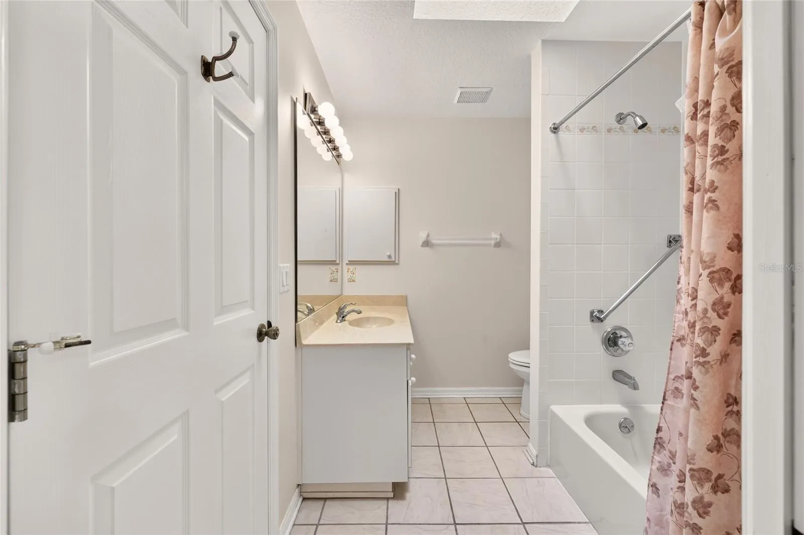 2nd bathroom