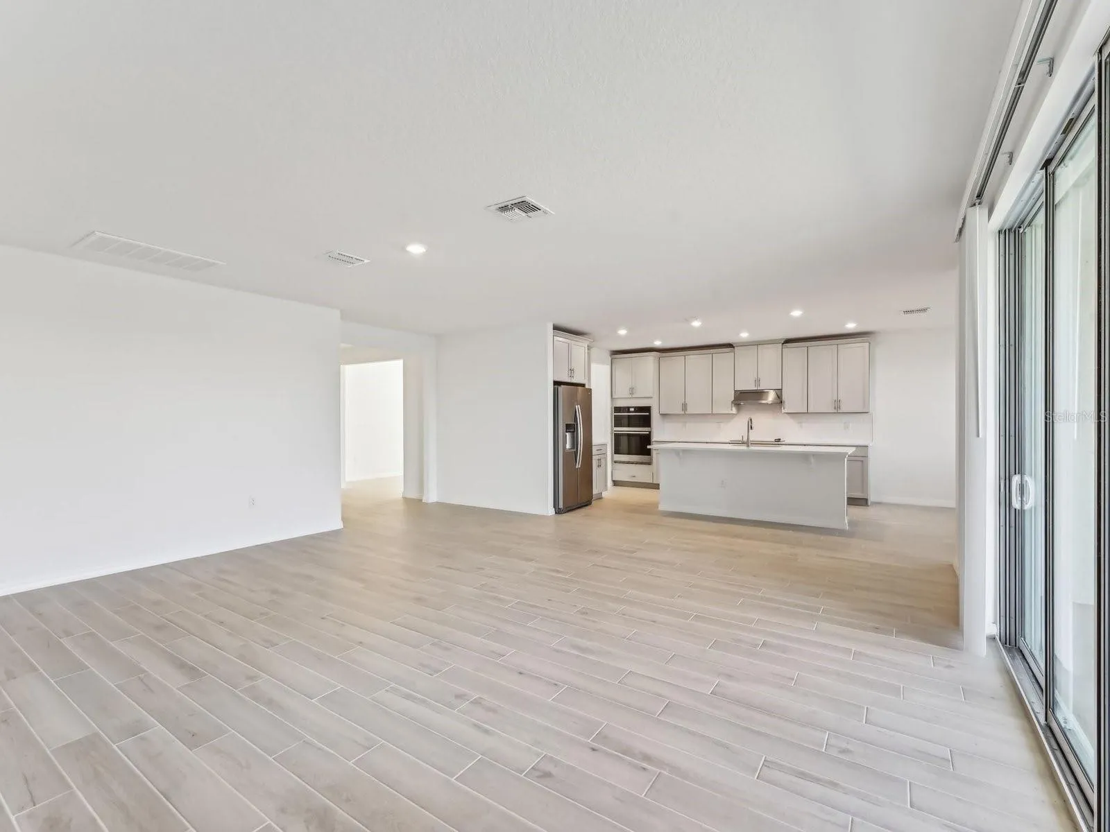 Photo is not of the actual home, but is an inspirational photo of builder’s model home and may depict options, furnishings, and/or decorator features that are not included