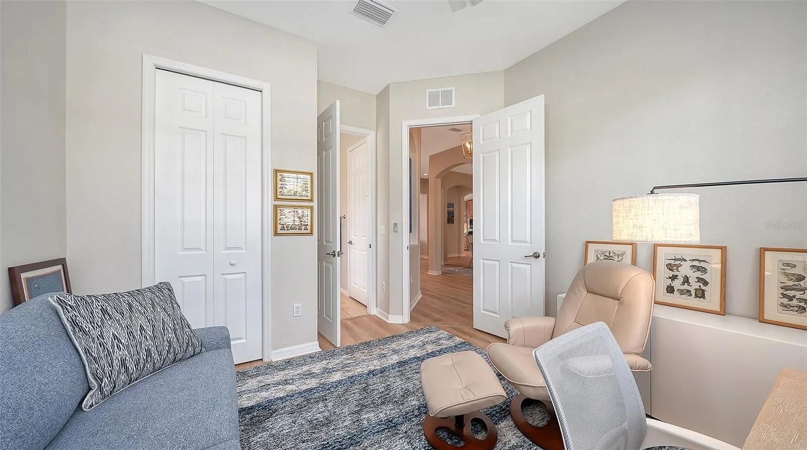 4th bedroom/office has a sleeper sofa