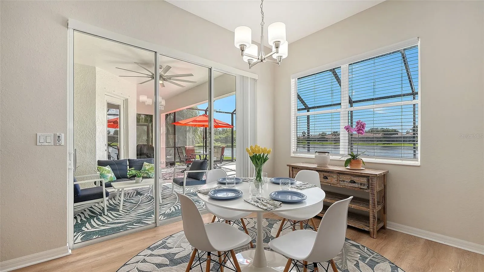 Easy access to covered lanai