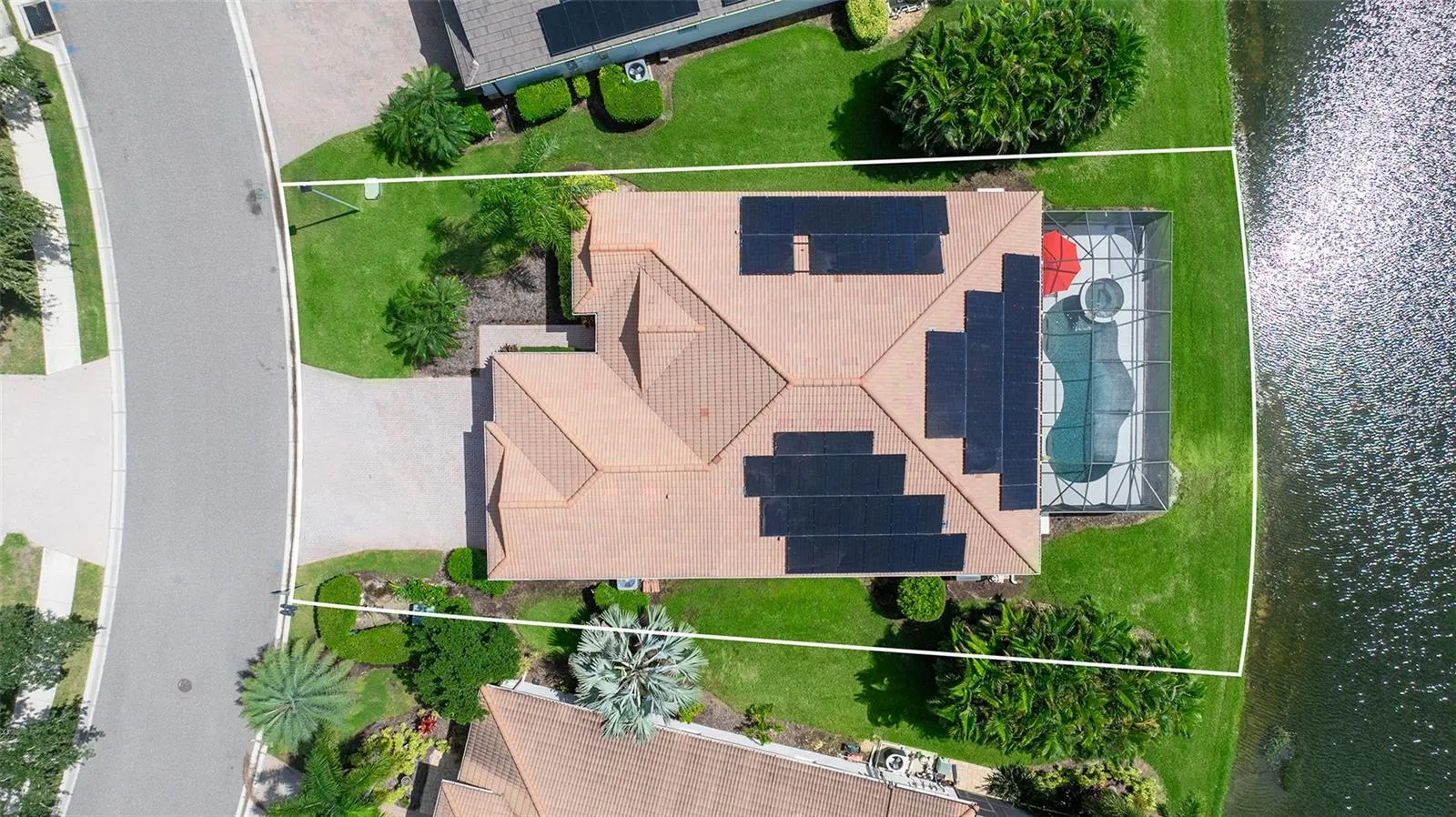 a newer (2024) 23kW solar panel system for the whole house and pool.