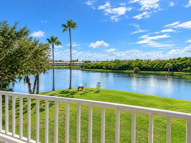 Gorgeous Waterview with huge balcony