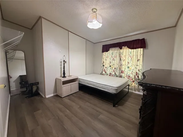 Den