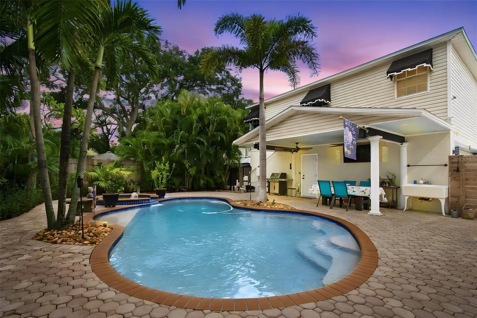 Salt water pool