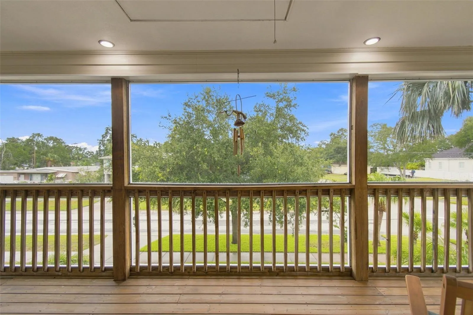 Spacious, second floor balcony