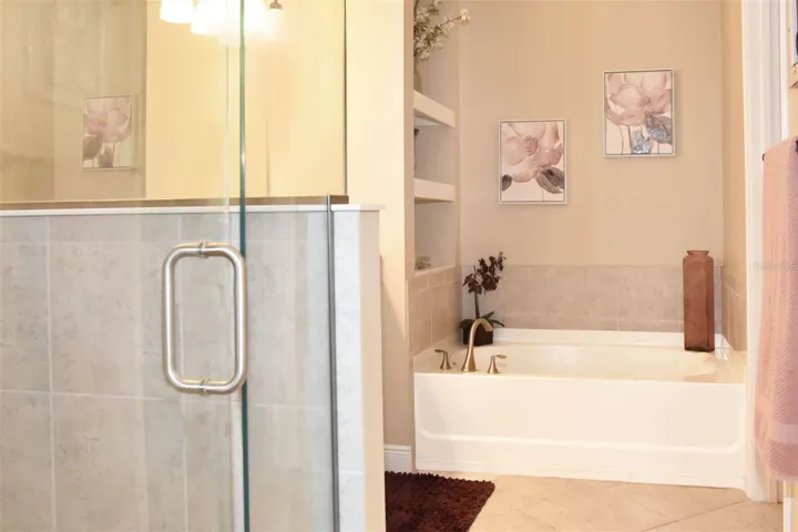 Primary bath with built-ins
