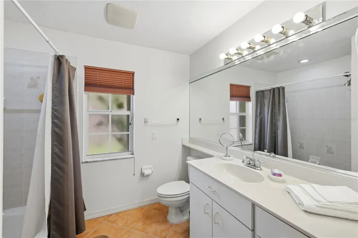 2nd bathroom