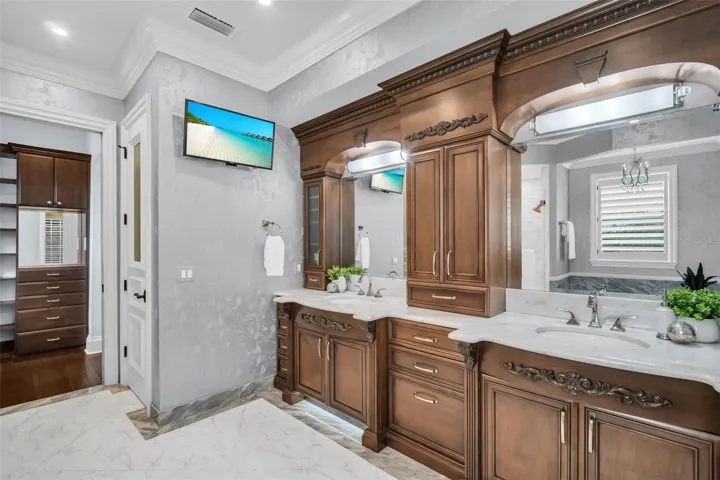 Primary bath