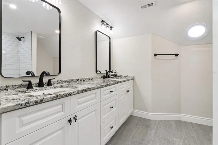 #3 Full Bathroom