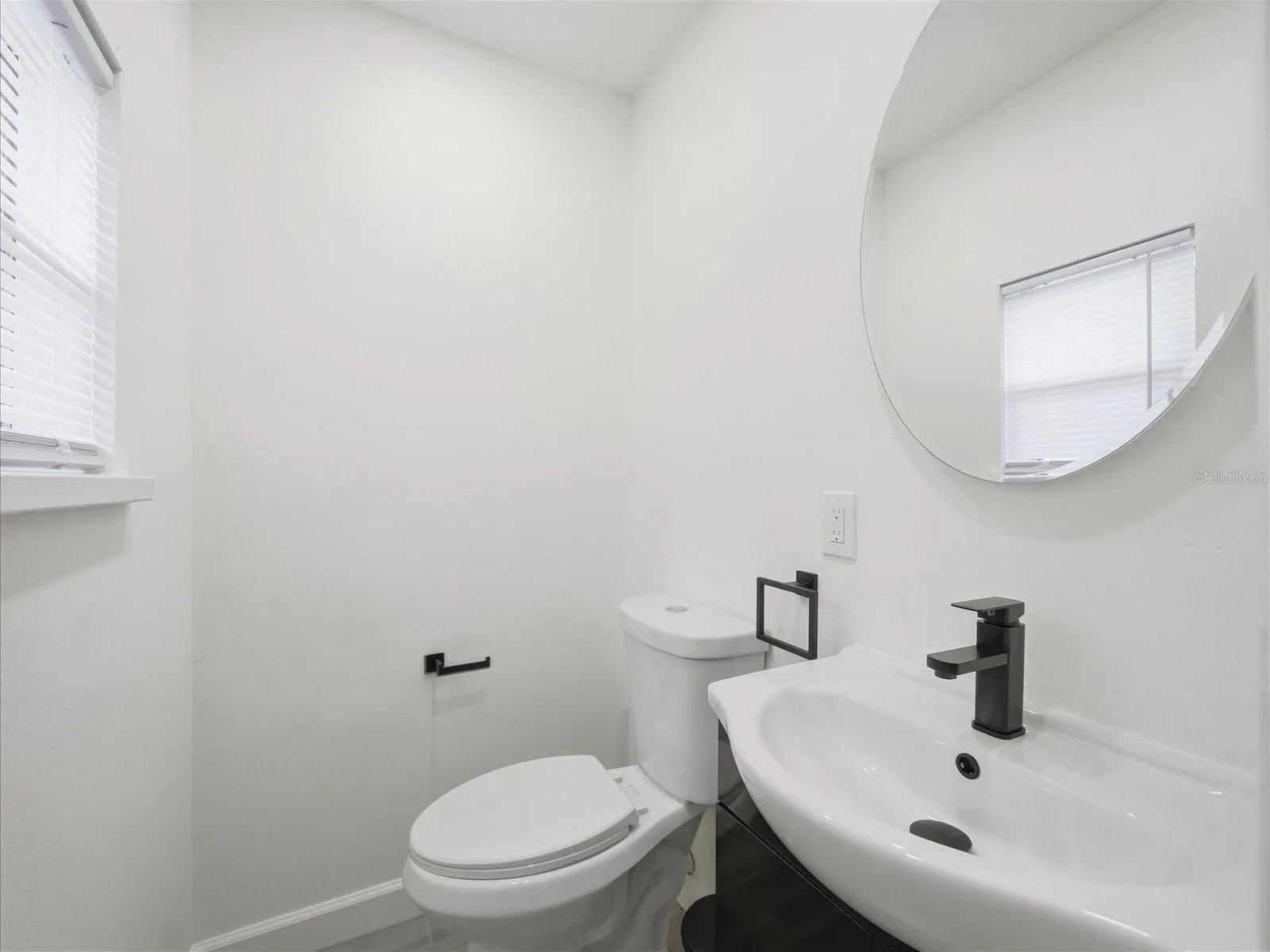 Primary / Half Bath