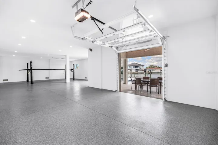 FULL GLASS GARAGE DOOR, EASY ACCESS TO DOCK