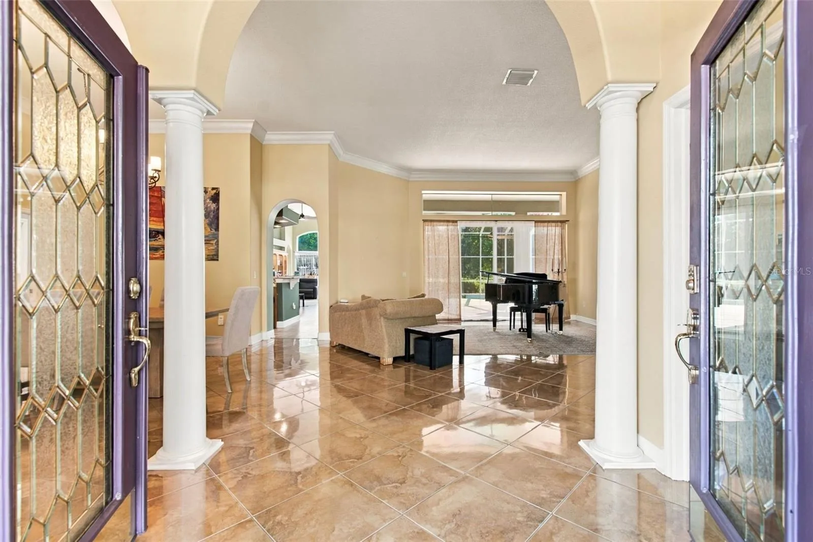 Double Door Grande Foyer Entryway
