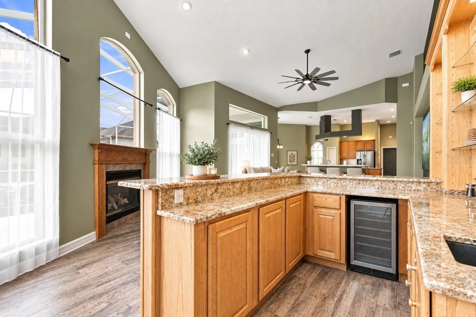 Wet Bar - virtually staged