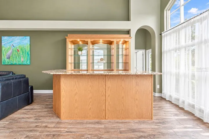 Wet Bar - virtually staged