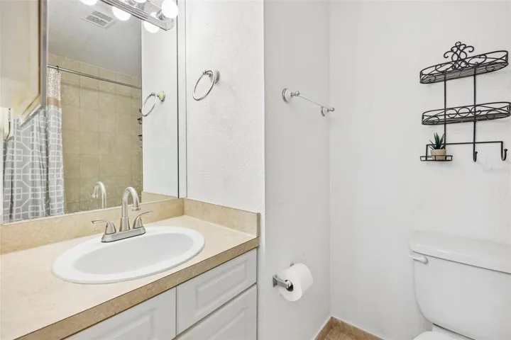 En-Suite Primary Bath
