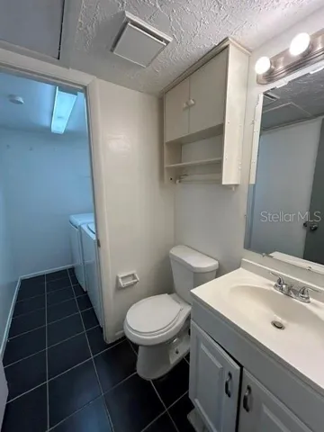 1st FL half bath & laundry