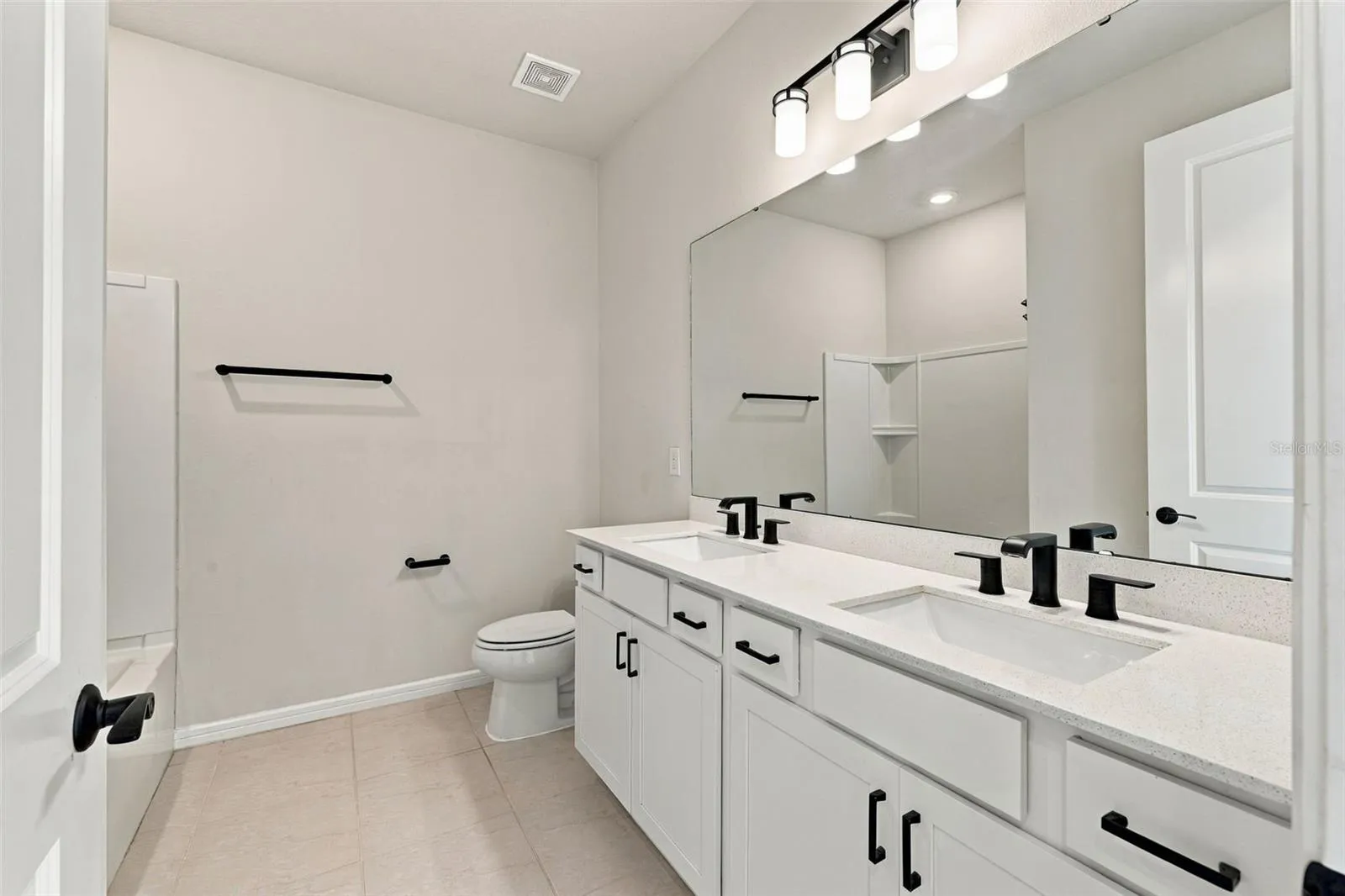 Downstairs Bathroom #1
