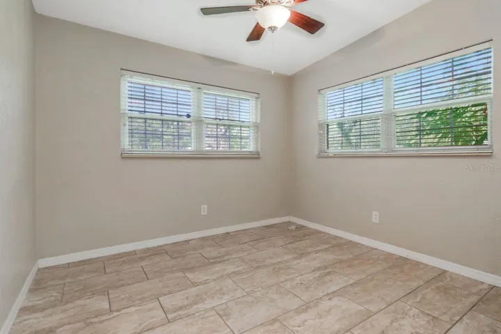 2dn Bedroom