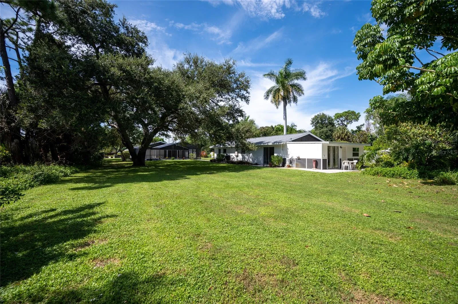 plenty of space in yard