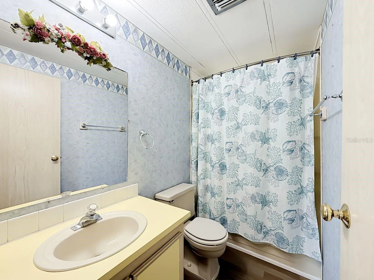 Bathroom #2