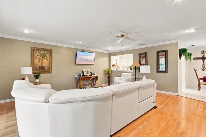 Living RoomVirtually Altered