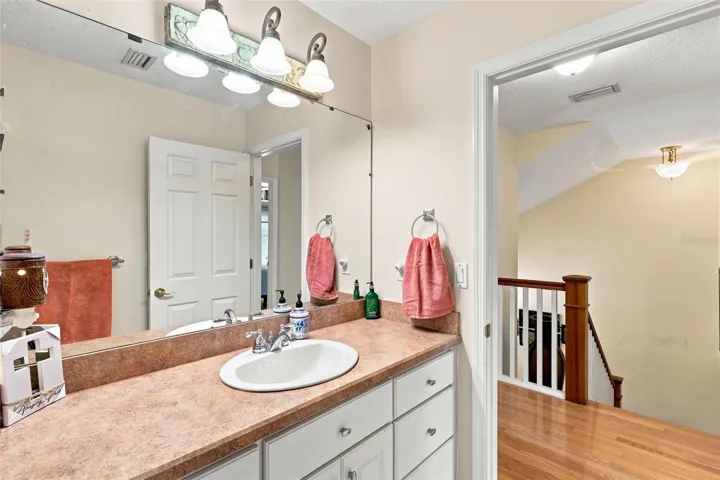 2nd Floor Guest Bath