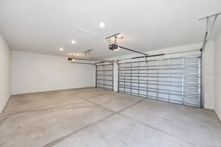 3 Car Garage