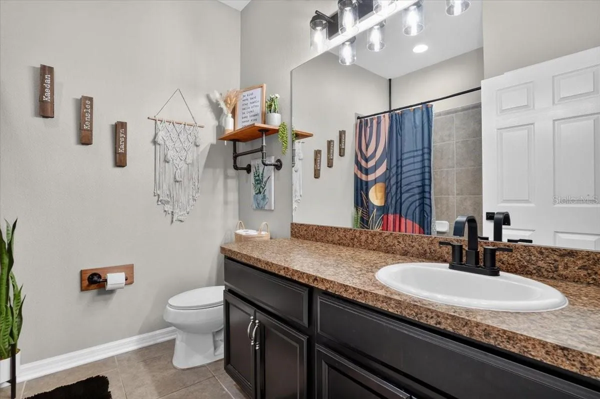 Guest Bath With Modern Fixtures